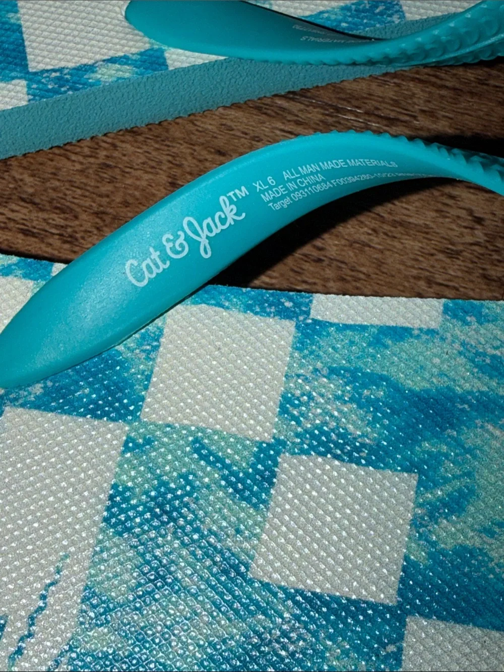 Cat & Jack Turquoise & White Checkered Flip Flops